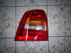 Lampa tylna opel